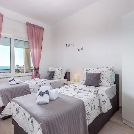 Villa In Croatia By The Seafront