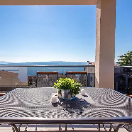 Villa In Croatia By The Seafront *