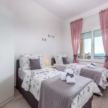 Villa In Croatia By The Seafront