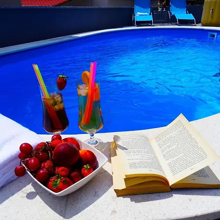 Villa In Croatia By The Seafront