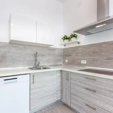 Villa In Croatia By The Seafront Dramalj